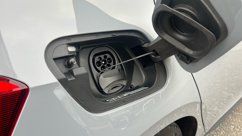 Volkswagen ID.3 150kW Family Pro Performance 58kWh 5dr Auto Electric Hatchback